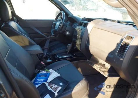 2011 Ford Escape Limited z USA, uszkodzony, nr VIN 1FMCU9EG7BKA02794